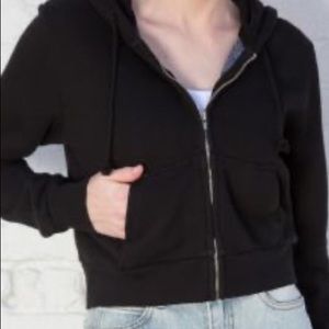Cropped zipped hoodie!